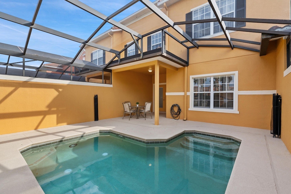 8963 Majesty Palm Rd