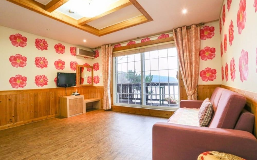 Taean Healing Beach Pension view 2