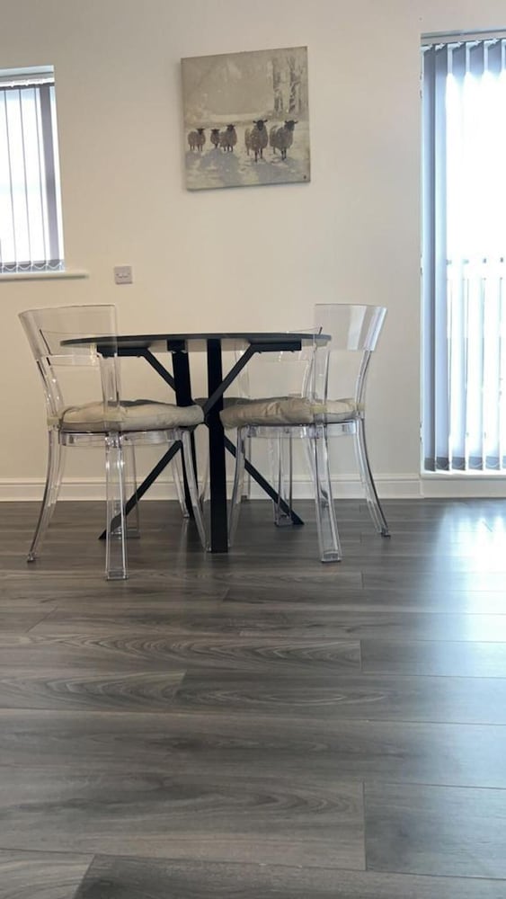 Beautiful 1-bed Apartment in Tipton, photo 19