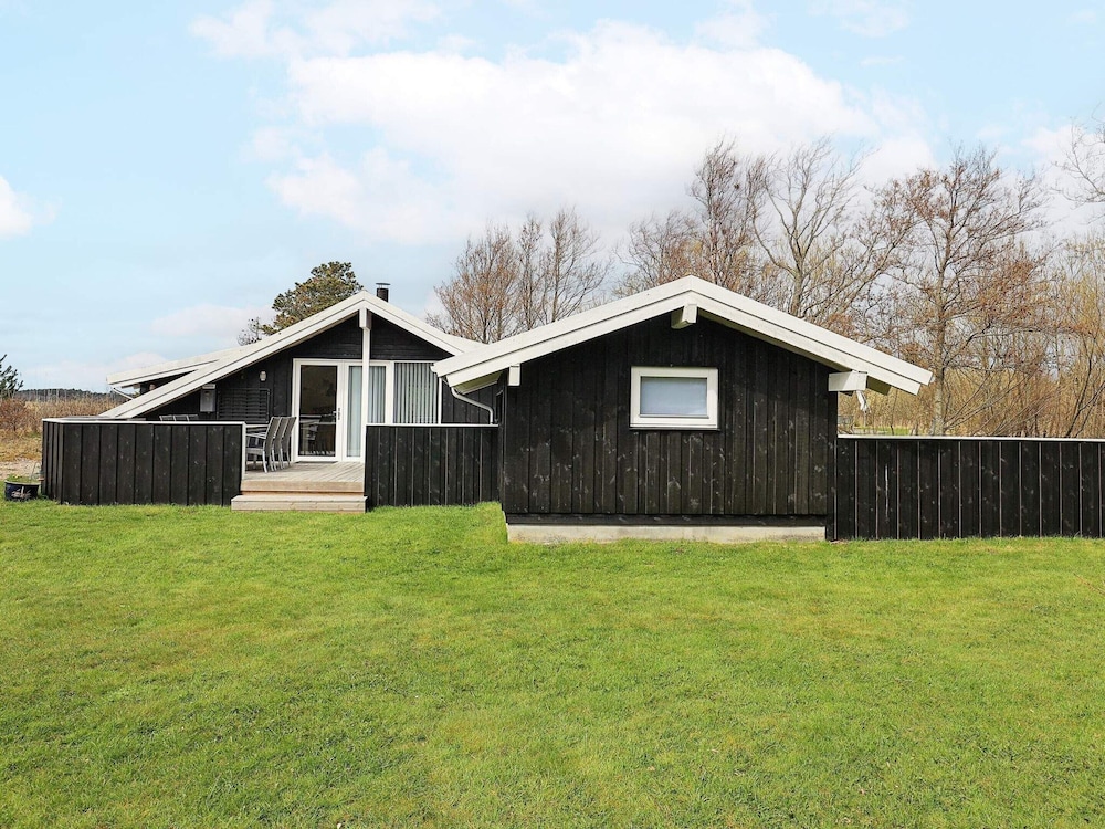 6 Person Holiday Home in Jerup