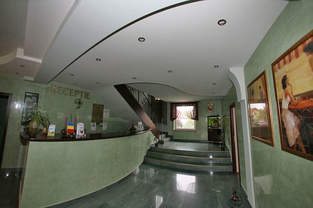 Pensiunea Maria view 4