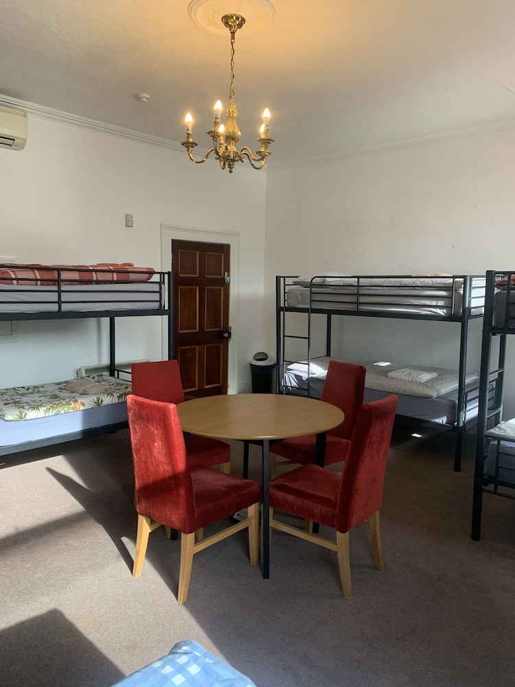 Eden Quay Guesthouse Private Rooms