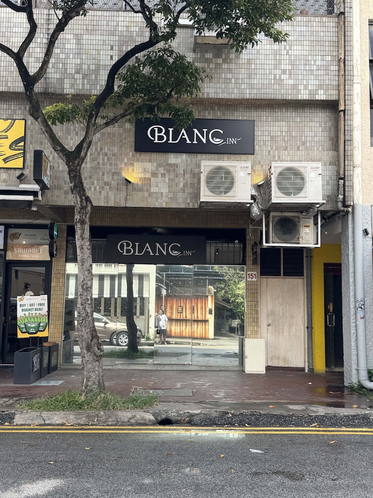 Blanc Inn