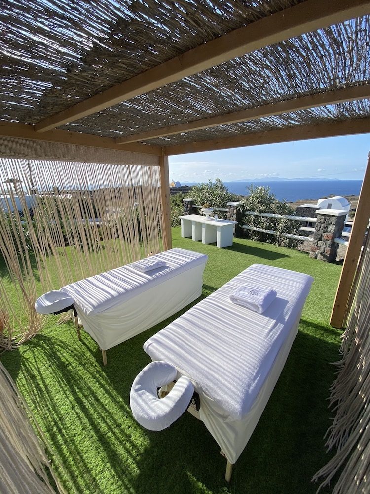 Oia Sunset Villas