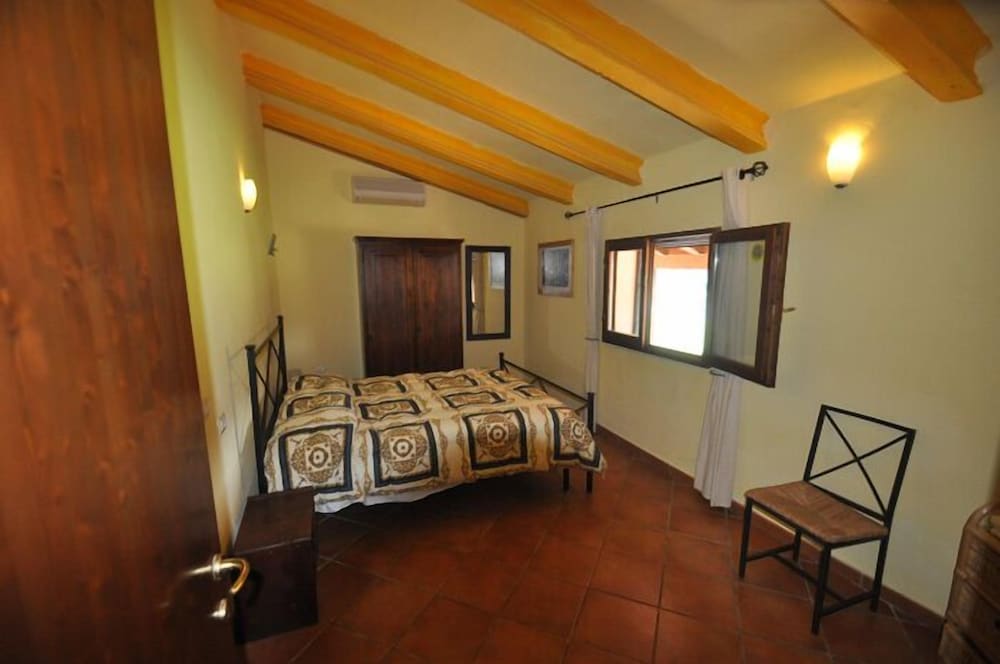 Agriturismo il Cerrosughero view 2