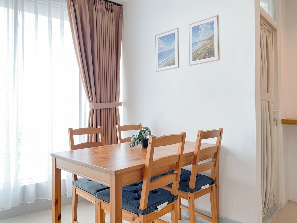 Comfort And Spacious 2Br Grand Kamala Lagoon Apartment