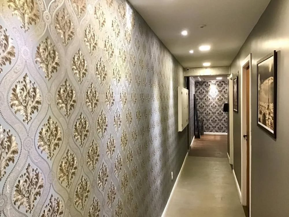Eleganz Hostel & Suites
