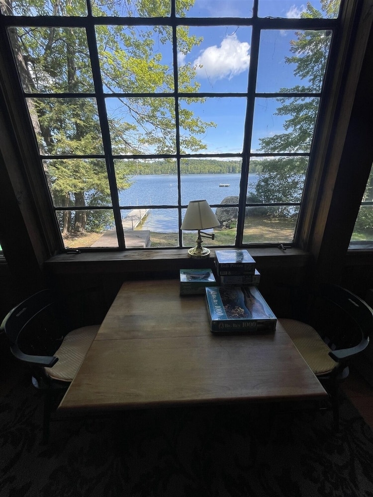 Highland Holiday Limit 7-10 3 Bedroom Cottage by RedAwning view 3