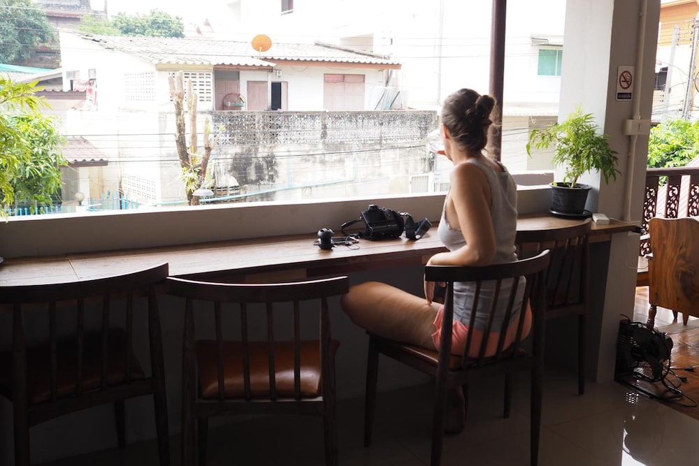 Nanan House Hostel