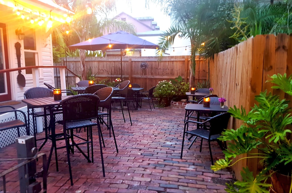 44 Spanish Street Inn - Adults Only