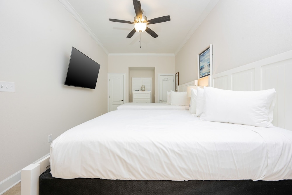 Phoenix Gulf Towers 1006 2 Bedroom Condo