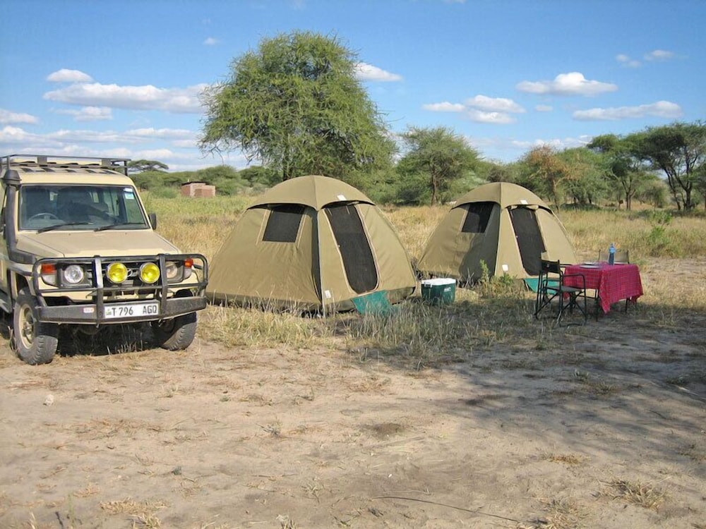Mikumi Adventure Lodge