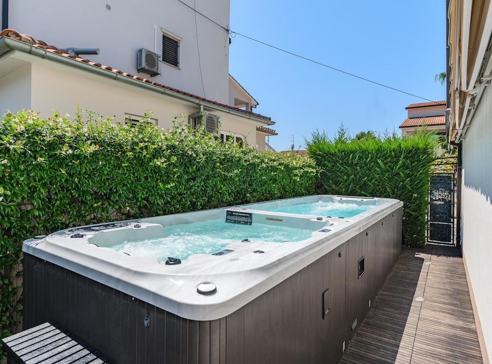Apartment in Porec Near Brijuni Islands
