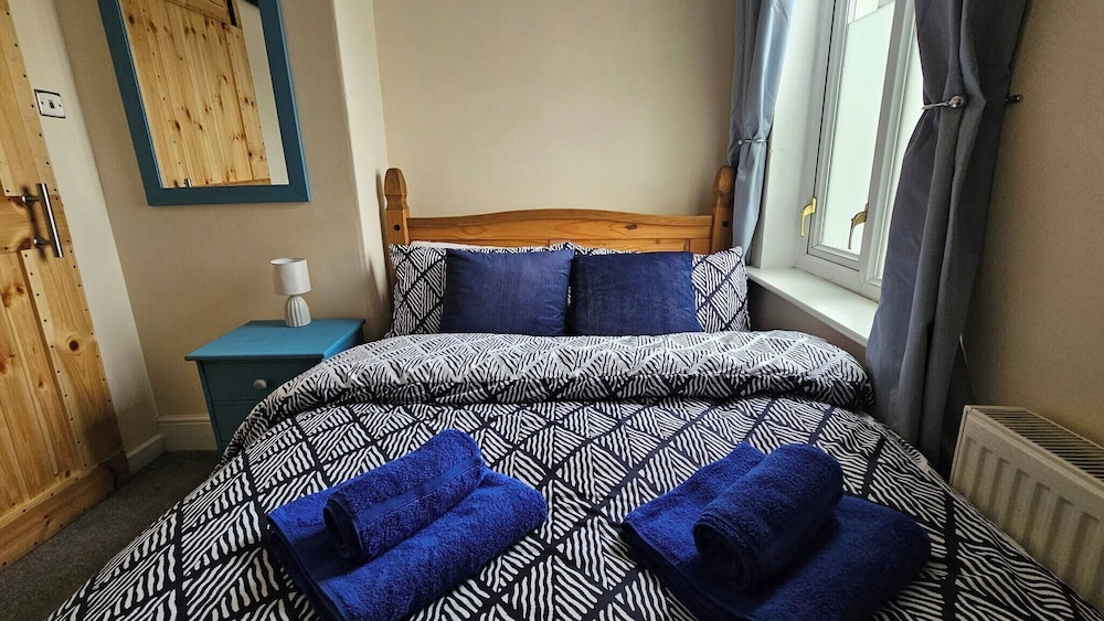 Charming 3-bedroom Home in Doncaster, Perfect for Family, Friends & Contractors