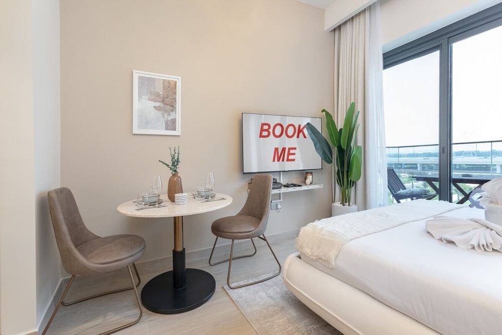 Serene Studio Apartment at Azizi Riviera Near to Burj Khalifa