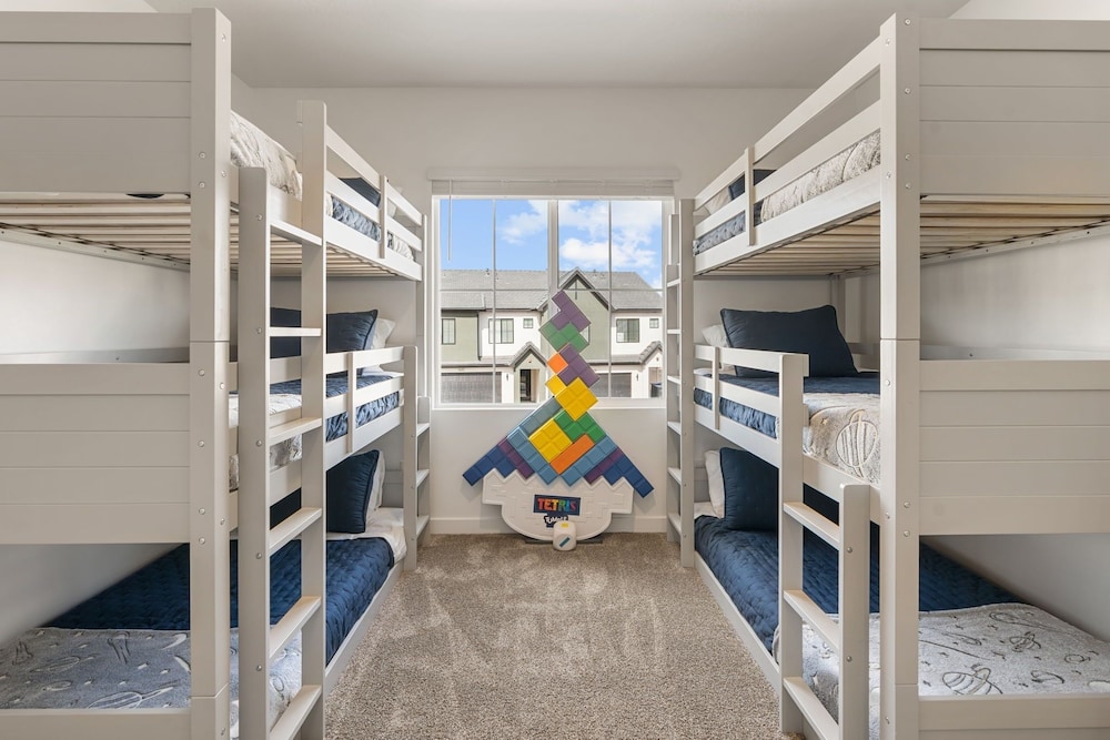 Long Drive 4 Bedroom Townhouse