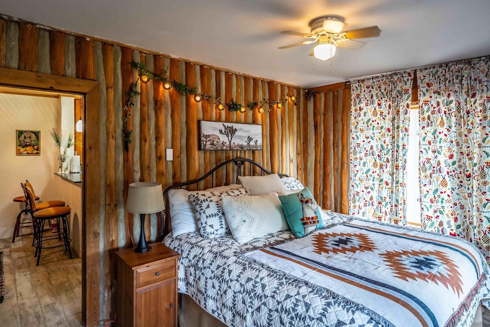 Nature Lovers Retreat log Home - L il Ranch
