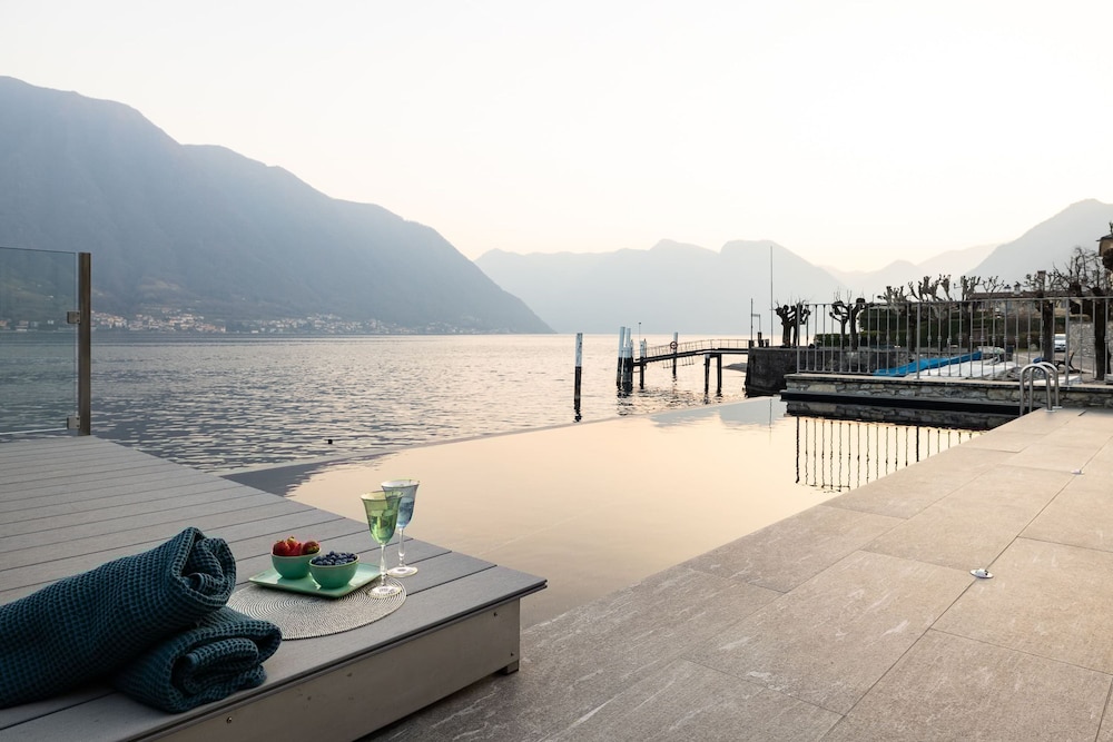 Luxury Lenno Apartment by My Villa Collection