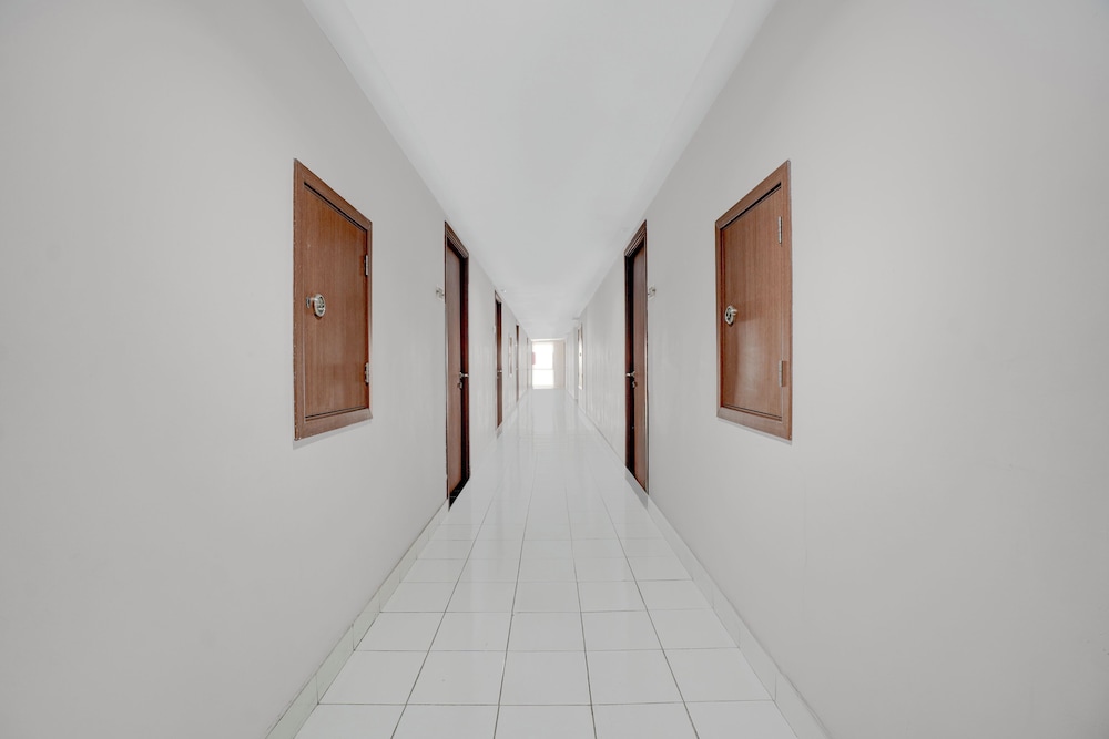 OYO 94838 Dahoma Tower