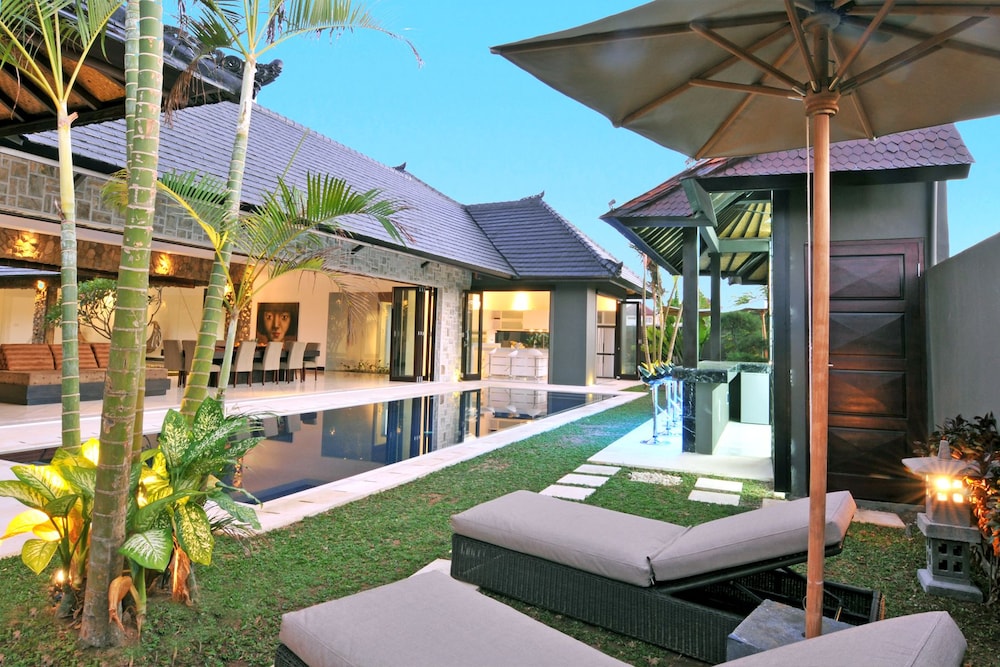 Villa Samudra Raya