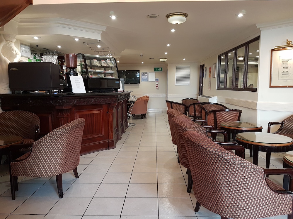 Altrincham Vacations - The Ashley Hotel - Property Image 7