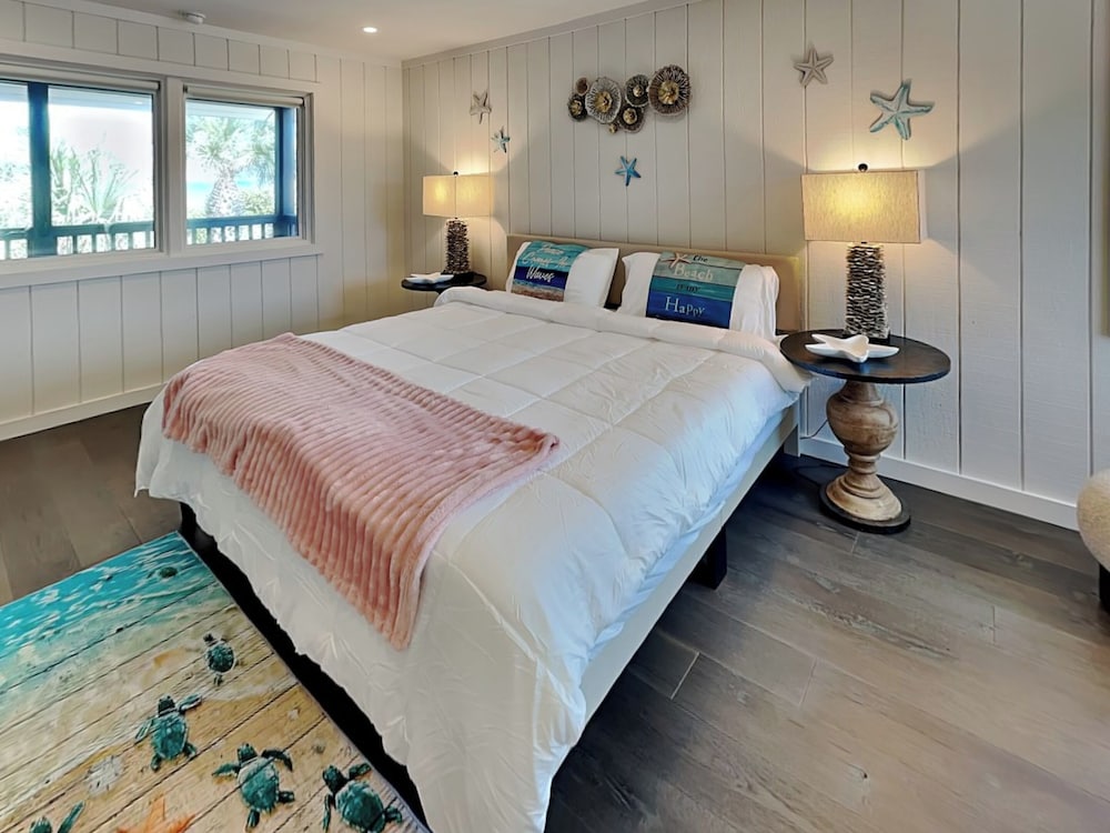 Ocean Commotion by Distinctive Beach Rentals