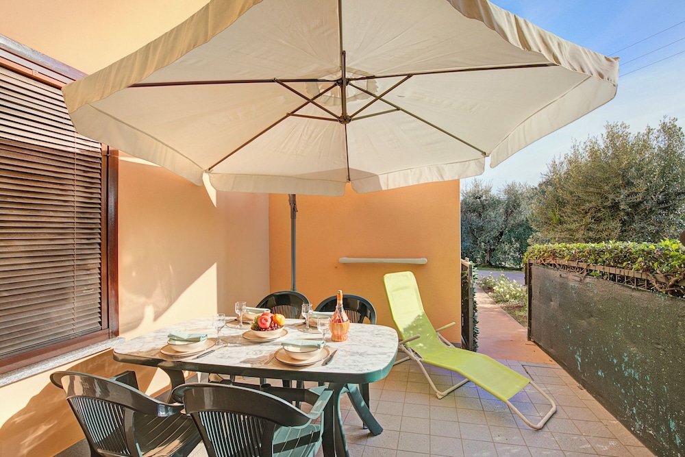 Holiday Sun Terrace Private & Shared Pool