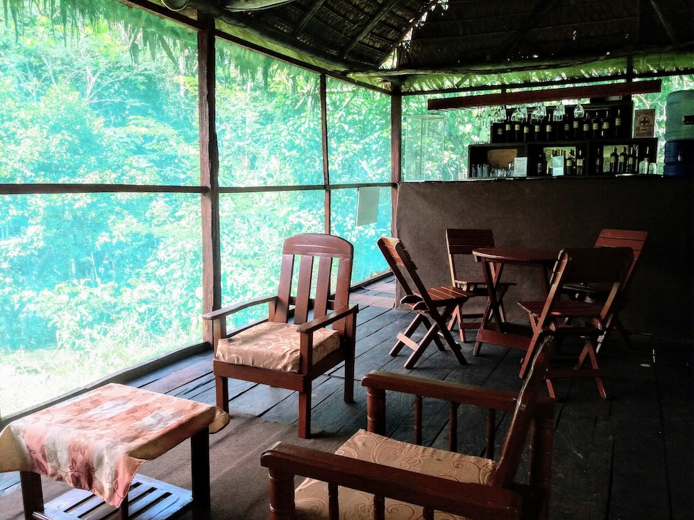 Amazon Queen Lodge view 4