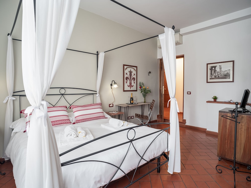 Antica Posta Bed & Breakfast - Florence
