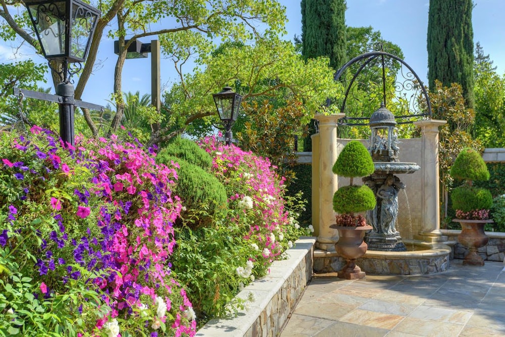Villa Arden Hills