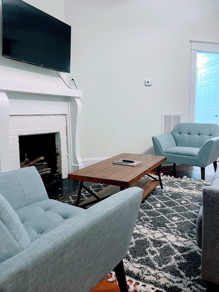 Walk to Duke Campus 3 Bedroom in Trinity Park