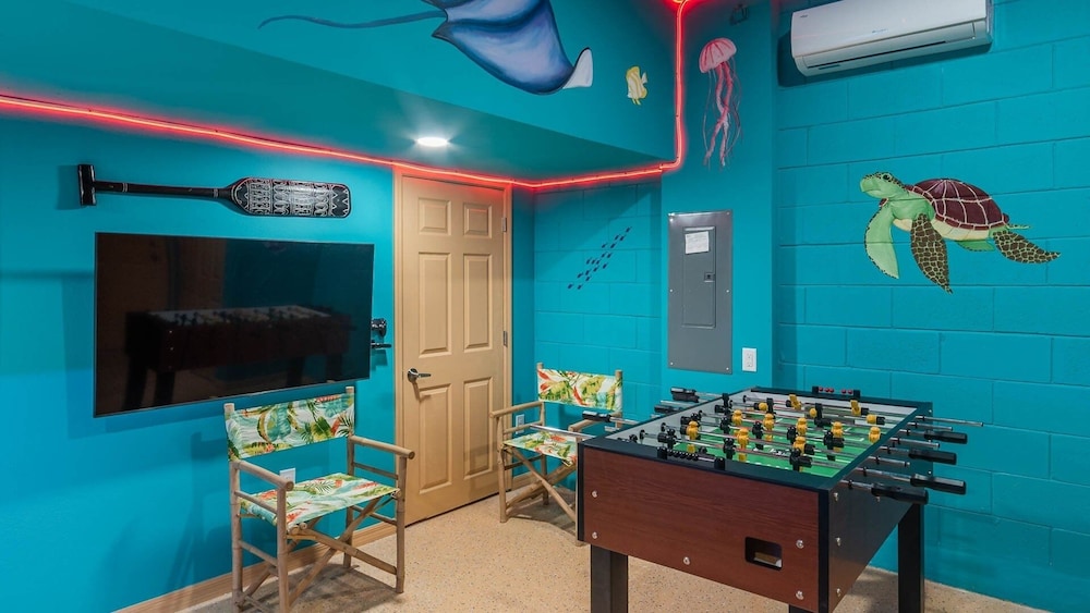 Solara Resort 5 Bedroom Home with Pool + Game Room 5 Home