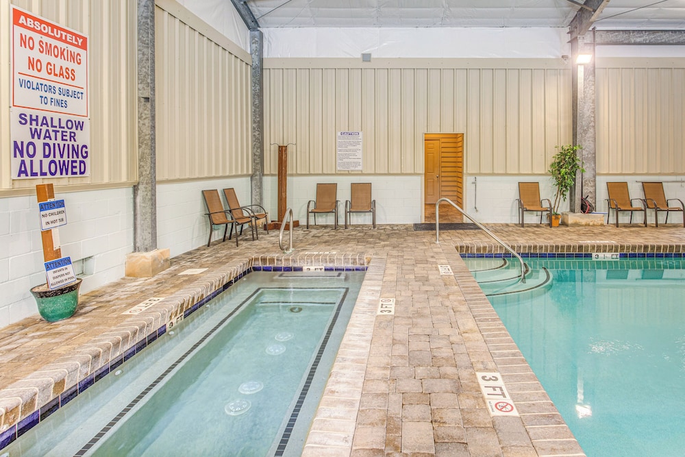 < 1/2 Mi to the Sand! Myrtle Beach Family Condo