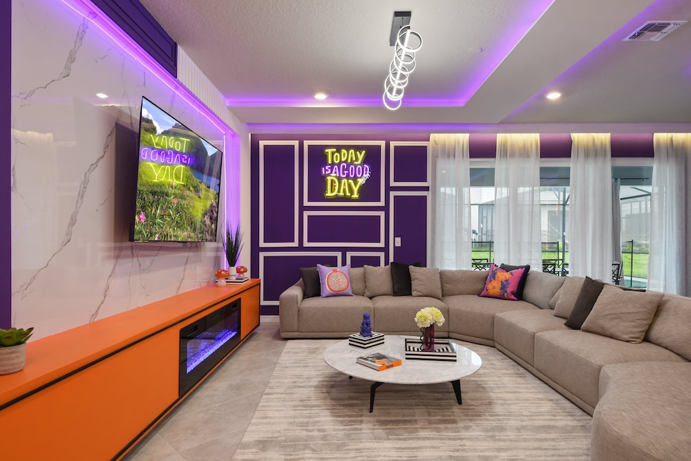 Modern Resort Home w/ Pool, Spa & Arcade Access