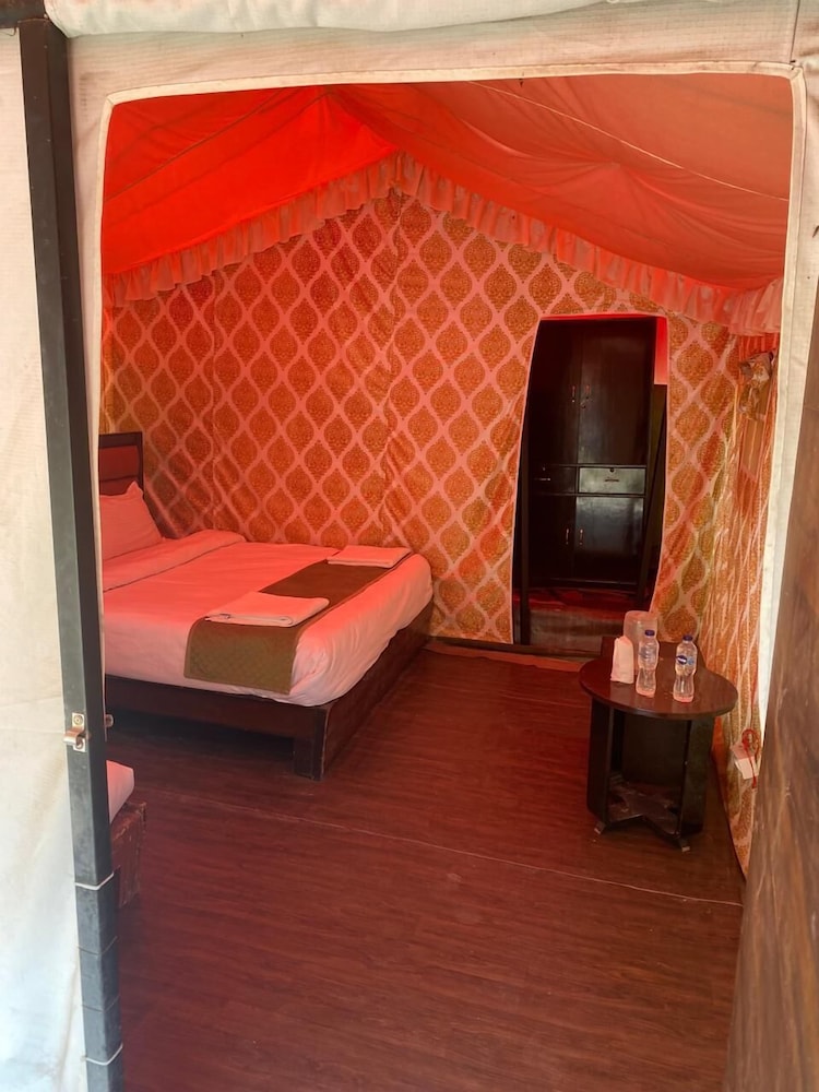 Apple Orchard Resort