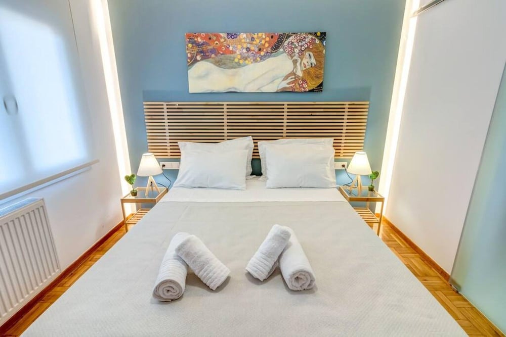 Koukaki lux 2BD 1master ap Next to Acropolis