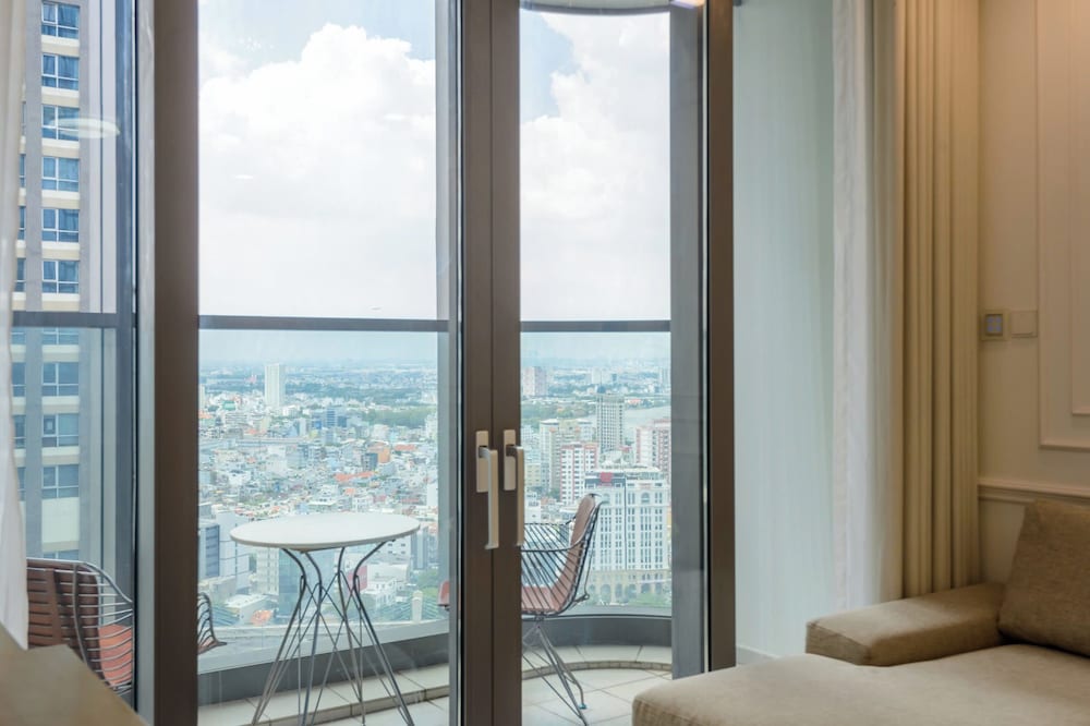 Sunwah Pearl Centre Point