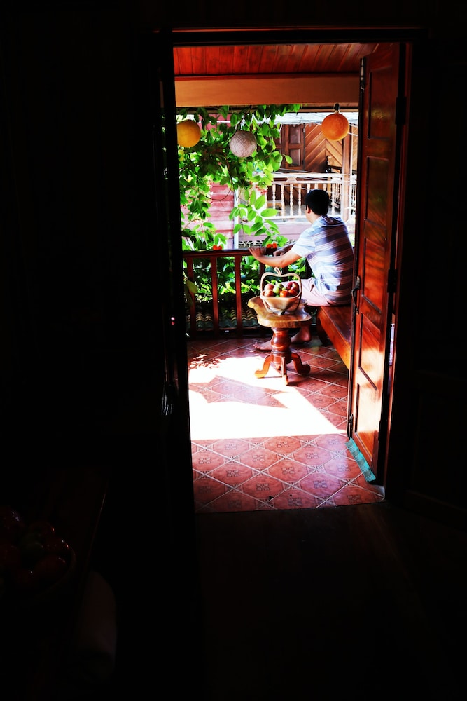 Apple Guesthouse