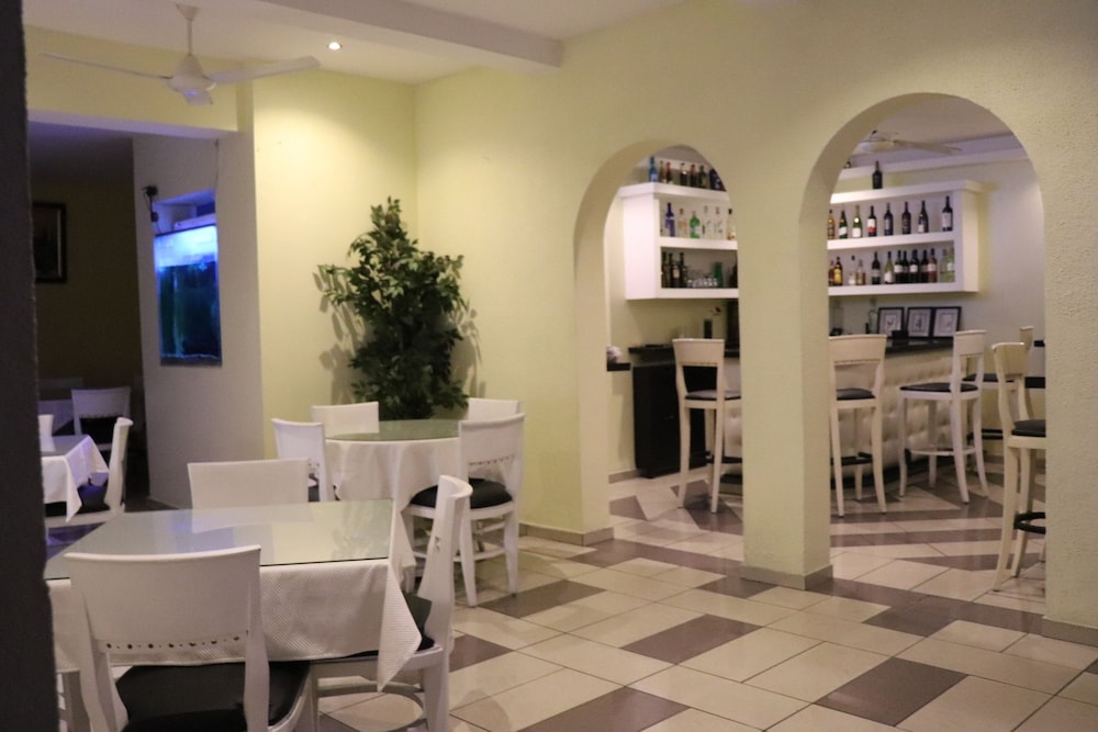 Hotel Esmeralda Guest House