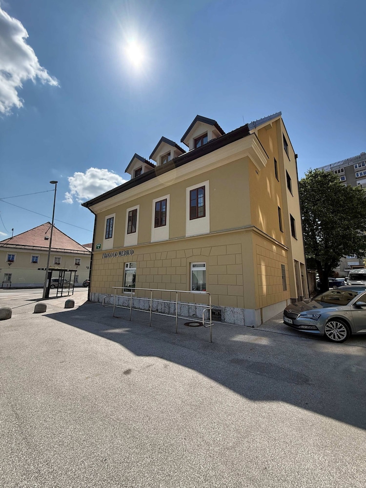 Crown Residence Luxury 2BR in Ljubljana Downtown