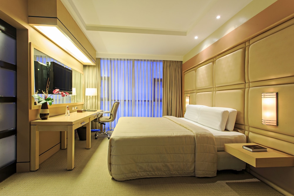 Cebu Vacations - Cebu Parklane International Hotel - Property Image 33