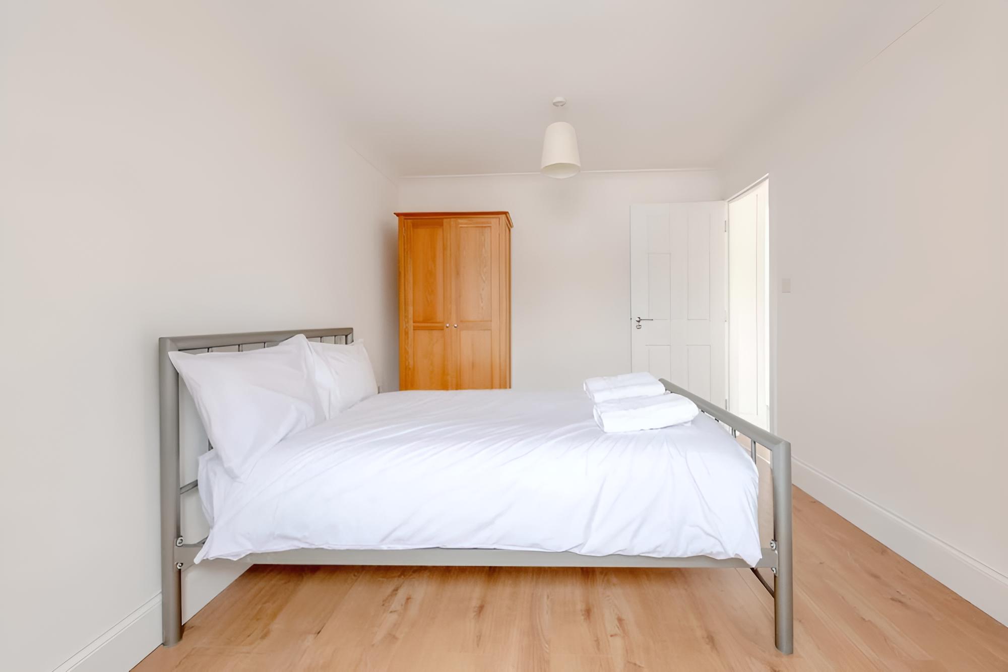 Bright & Spacious 5BD House - Peckham