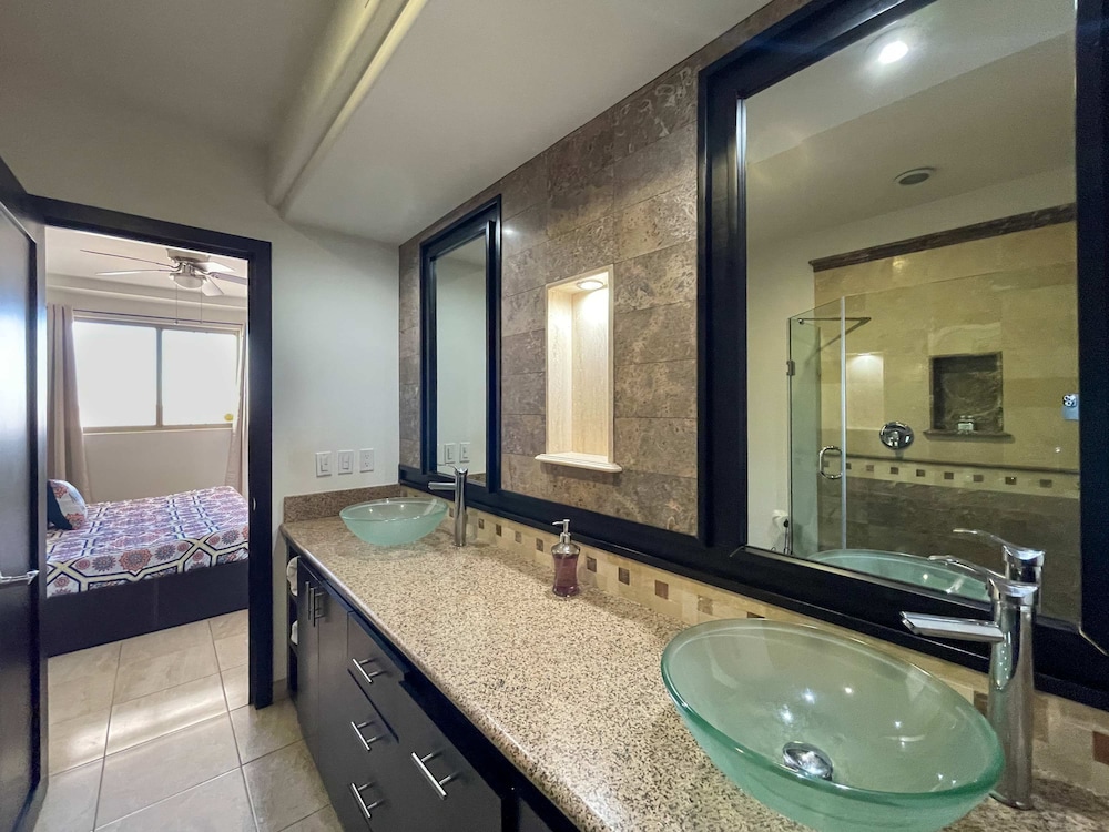 Unwind in a Modern Condo With Stunning View