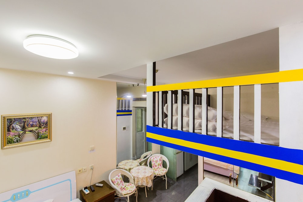 New Space New Hotel (Zhongshan Park)