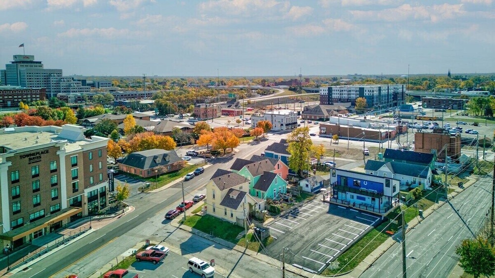 Indy Stadium Villas 711 L