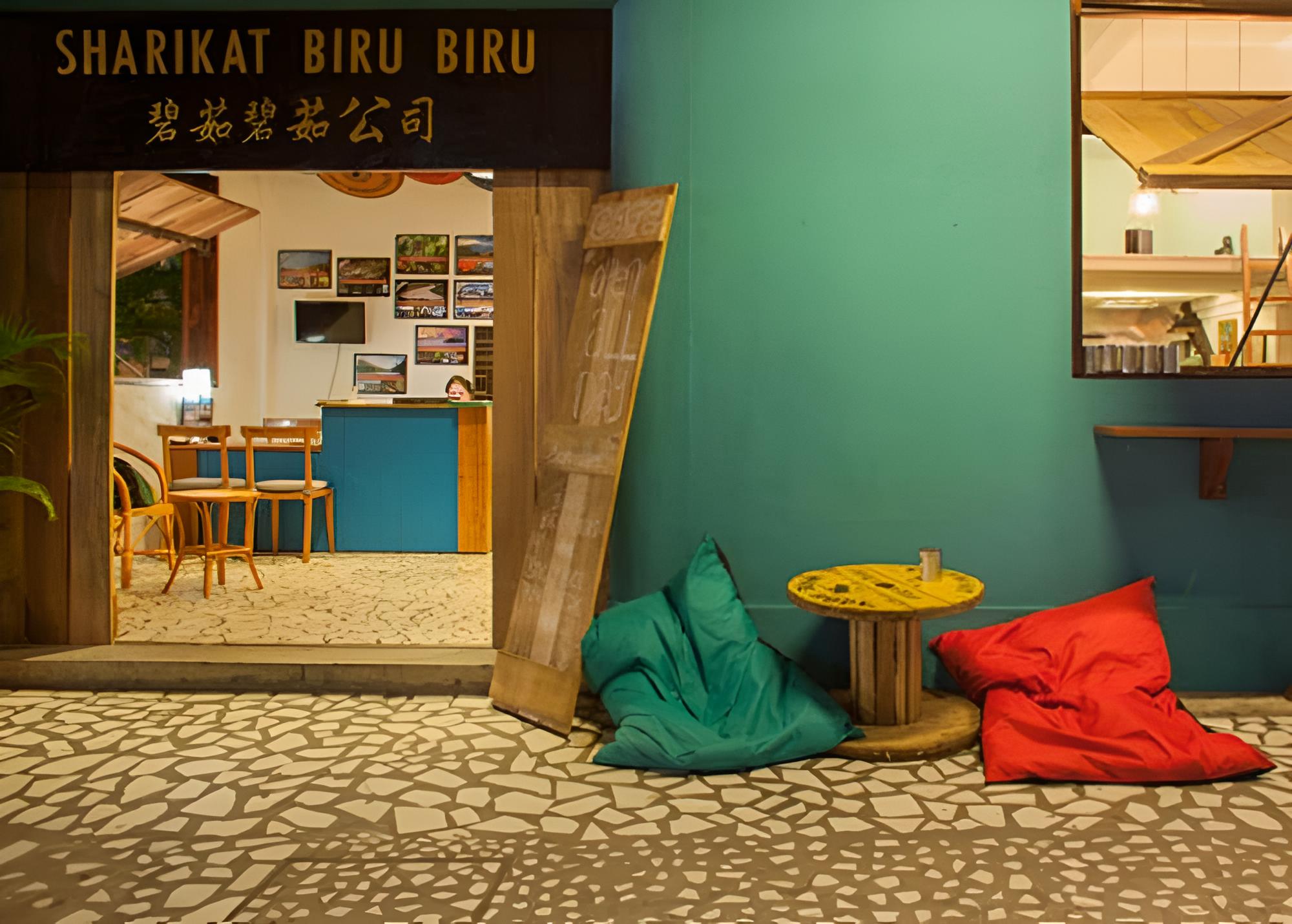 Borneo Backpackers