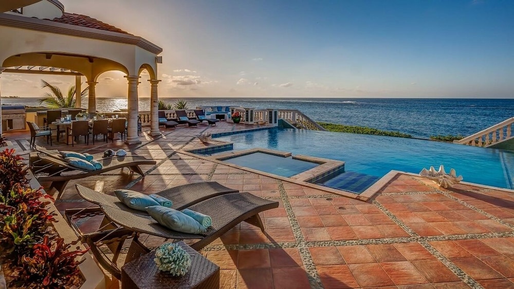 Villa Amarilla - Image 2