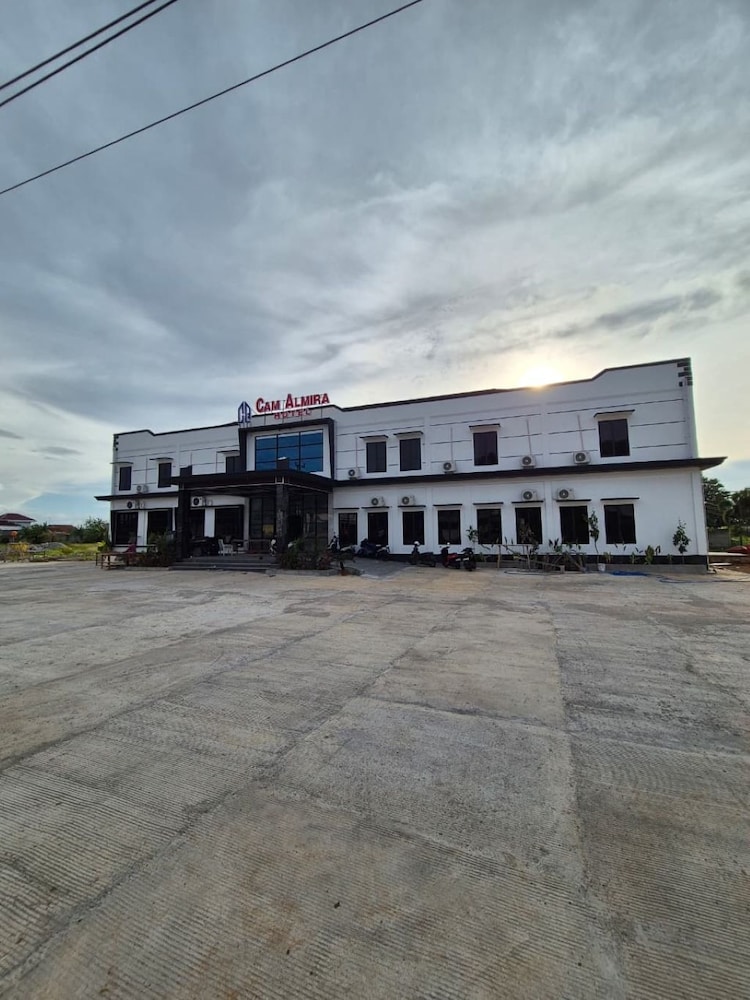 Cam Almira Hotel