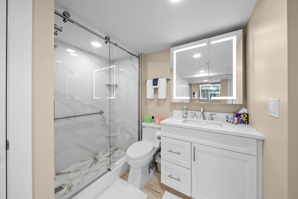 New Luxury Estero Beach Tennis Club 708a