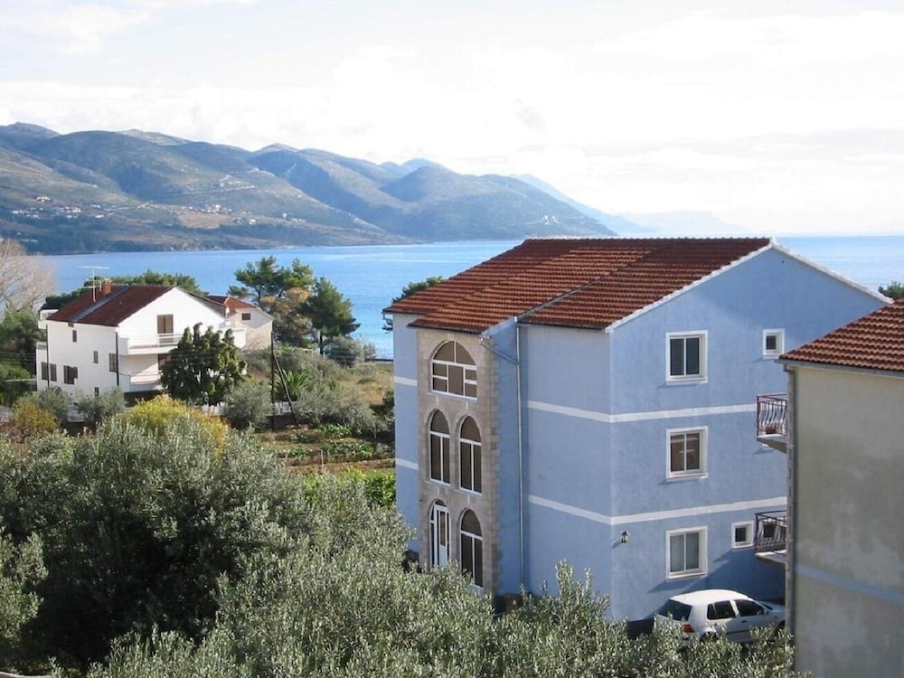 Jaki - 150 m From Beach - A1 view 4